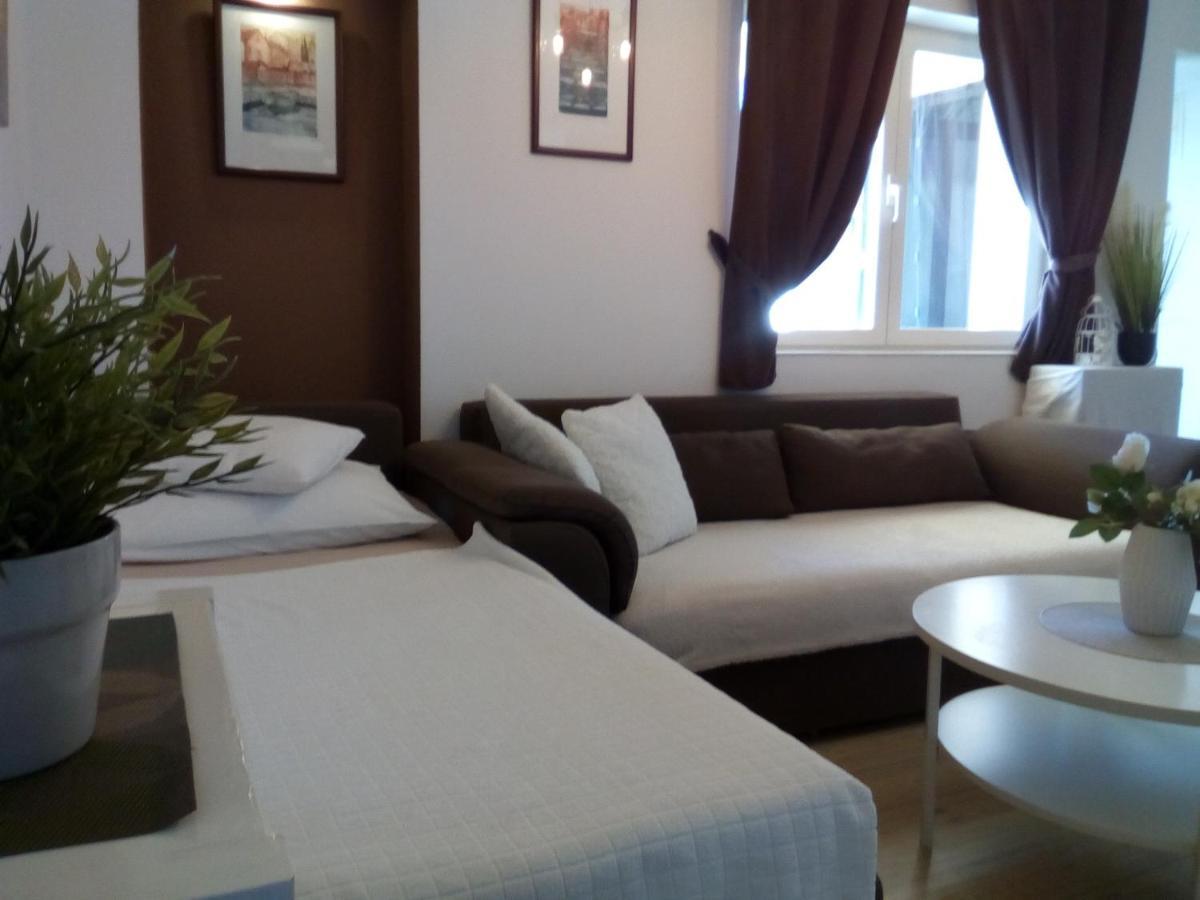 מאקרסקה Apartment Silvija מראה חיצוני תמונה