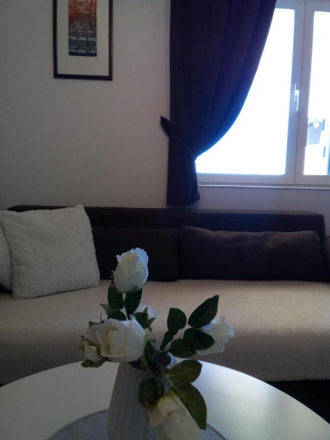 מאקרסקה Apartment Silvija מראה חיצוני תמונה