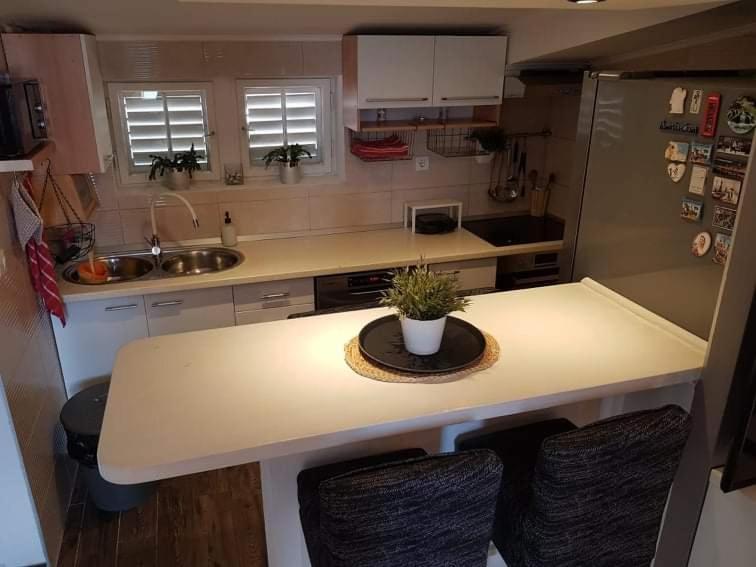 מאקרסקה Apartment Silvija מראה חיצוני תמונה
